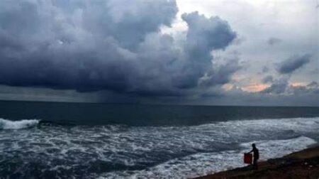 Karachi Weather Update: Searing Heat Persists as Low-Pressure Area Forms in Arabian Sea