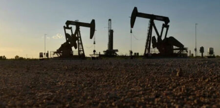 Oil prices drop on easing fears over Middle East