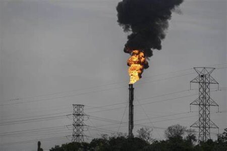 Government Announces New Surcharge on Fossil Fuels