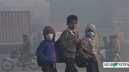 Schools Closed in Five Divisions Due to Smog in Punjab