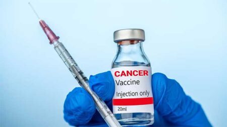 Russia Unveils Cancer Vaccine and Plans Free Distribution