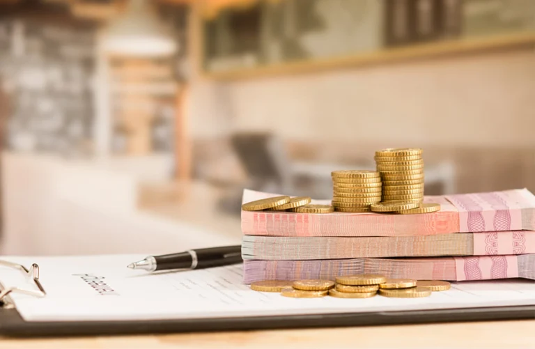 Private Sector Credit Soars to Rs 1.4 Trillion in FY25