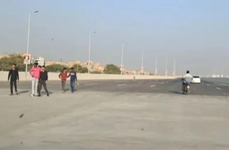 Malir Expressway Opens to Traffic Despite Ongoing Construction and Safety Concerns