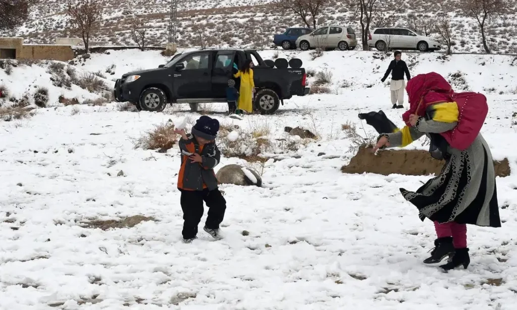 Pakistan Braces for Coldest Weather in a Century