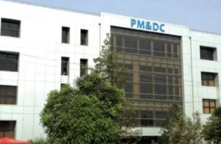 Pakistani Medical Students Abroad Must Register With PMDC