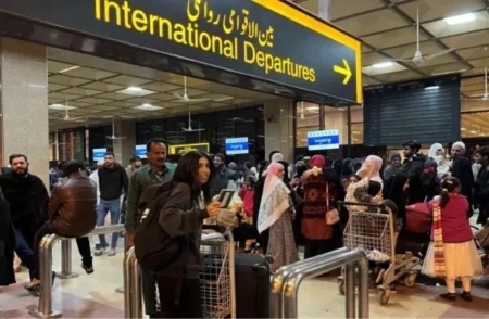 Pakistanis Encounter Major Hurdle at Airports on Work Visa