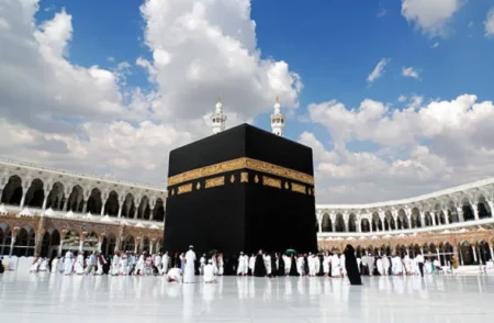 Saudi Arabia New Health Guidelines for Umrah Visa Holders