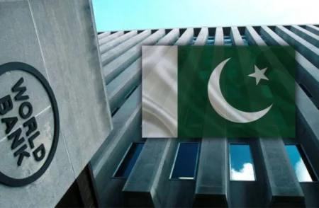 World Bank Predicts 2.8% Growth for Pakistan in FY25