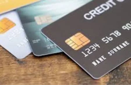 Businesses Must Now Accept Debit & Credit Card Payments Instead of Cash