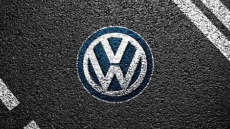 Pakistan Auto Industry Growth – Can It Keep Up with VW’s Expansion? A visual representation of Pakistan's auto industry growth and Volkswagen’s expansion, highlighting key economic challenges and opportunities.