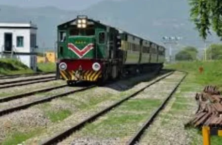 Pakistan Eyes $2 Billion Gulf Investment for Chagai-Gwadar Railway