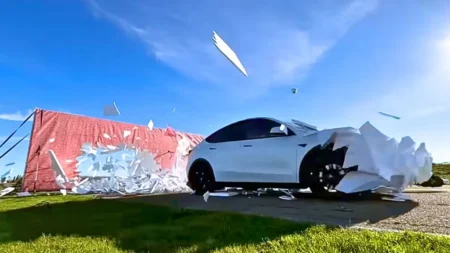 Tesla Autopilot Crashes in “Looney Tunes” Wall Test