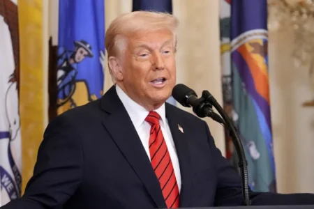 Trump to Hit Indian Goods With 20–25% Tariffs President Donald Trump