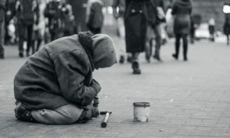 UAE Police Unveil How Much a Beggar Earns in an Hour