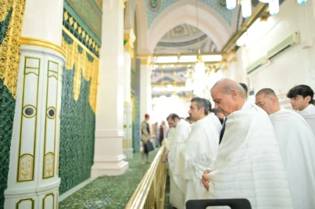 Prayers at Masjid-e-Nabvi