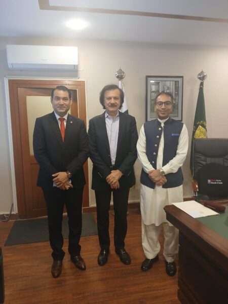 Haroon Akhtar, Mirpurkhas Chamber Discuss SME Growth