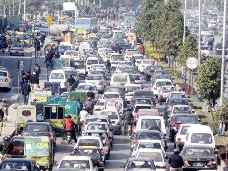 Young Doctors to Block Major Roads in Lahore