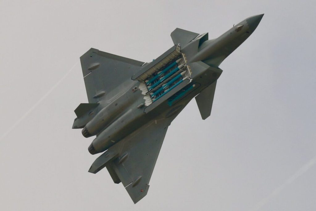 Chengdu J-20 Mighty Dragon