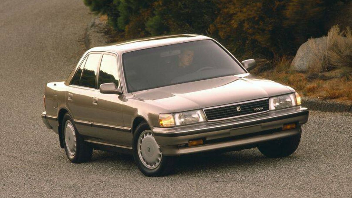Vintage Toyota Cressida car parked in Pakistan street