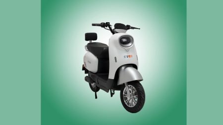 Evee Nisa electric scooter in Pakistan 2025 with stylish design and battery-powered performance