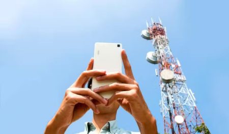 Mobile Users Pay Rs84bn in Taxes Mobile Users Pay Rs84bn in Taxes