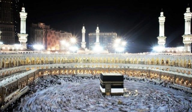 Saudi Hajj Rules Push PM Shehbaz to Overhaul Pakistan Hajj