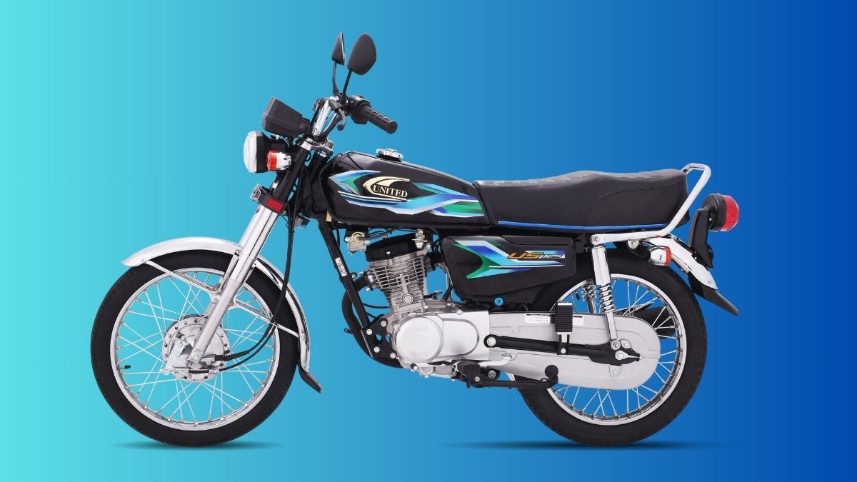 United 125 Self Start bike in black color parked on city road, 2025 model