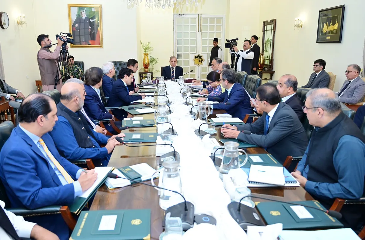 Reducing Problems of Poor, Middle Class; PM Sets Next Budget Priorities