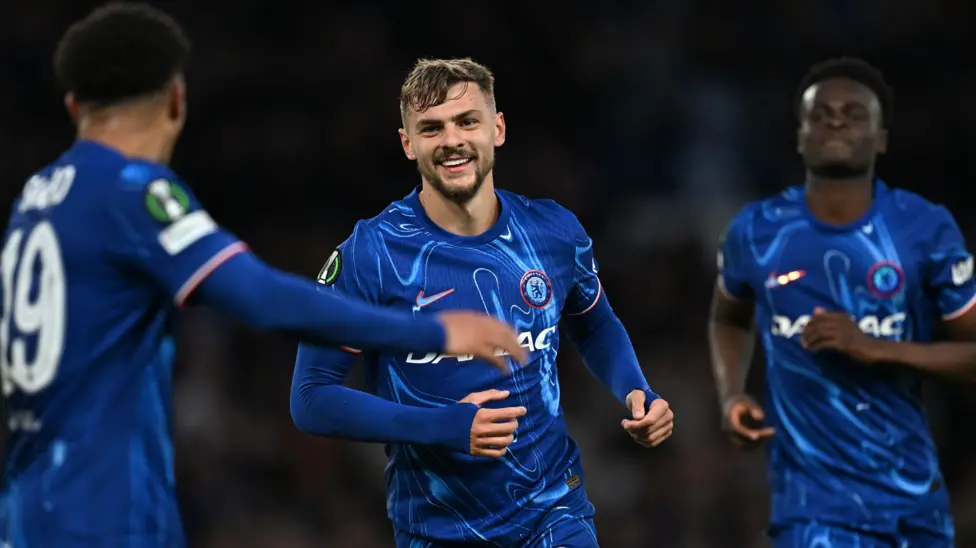 Chelsea Cruise into Conference League Final