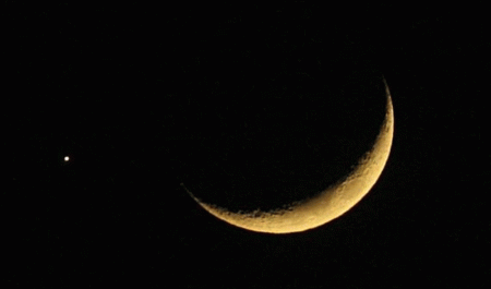 Eidul Adha is expected to be celebrated across Pakistan on Saturday, June 7, as astronomers predict that the moon marking the start of Zilhaj will most likely be sighted on May 28. Renowned astronomer Dr Faheem Hashmi shared insights into the lunar cycle, explaining that the new moon will not be visible on May 27, as it will be just 11 hours old at sunset -- too young to be sighted with the naked eye. “However,” he added, “the moon will be over 35 hours old by May 28, significantly increasing the chances of visibility across Pakistan.” Based on these astronomical calculations, Zilhaj is expected to begin on May 29, leading to Eidul Adha falling on June 7, which is the 10th day of the Islamic month. Eidul Adha is one of the two major Islamic festivals. It commemorates the willingness of Prophet Ibrahim to sacrifice his son in obedience to God’s command. The final confirmation regarding the moon sighting will be made by the Central Ruet-e-Hilal Committee, which officially announces the beginning of Islamic months in Pakistan after receiving reports from across the country.