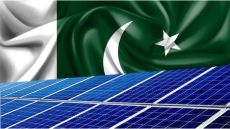 High-quality solar panels imported by top suppliers in Pakistan 2025