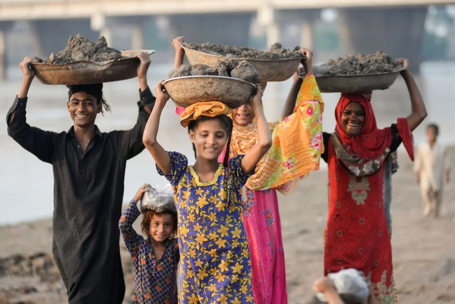 Effective Solutions to End Child Labour in Pakistan