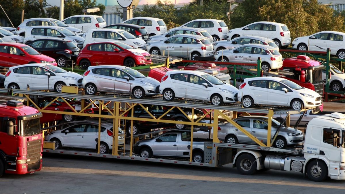 A car being offloaded at Karachi port for import to Pakistan in 2025