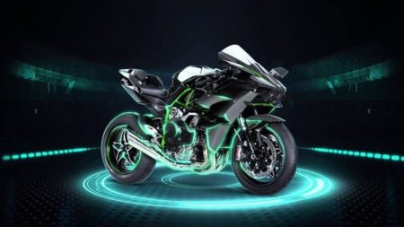 Kawasaki Ninja H2R 2025 model side view in Pakistan