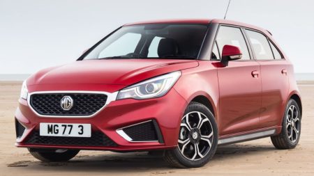 MG 3 800cc 2025 model front and side view in Pakistan