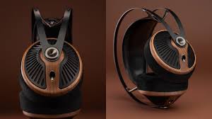 Meze Audio 105 Silva: A Perfect Harmony of Style and Sound