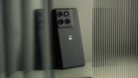 Motorola Edge 2025 smartphone showcasing its sleek design and display, highlighting full specs and launch in Pakistan