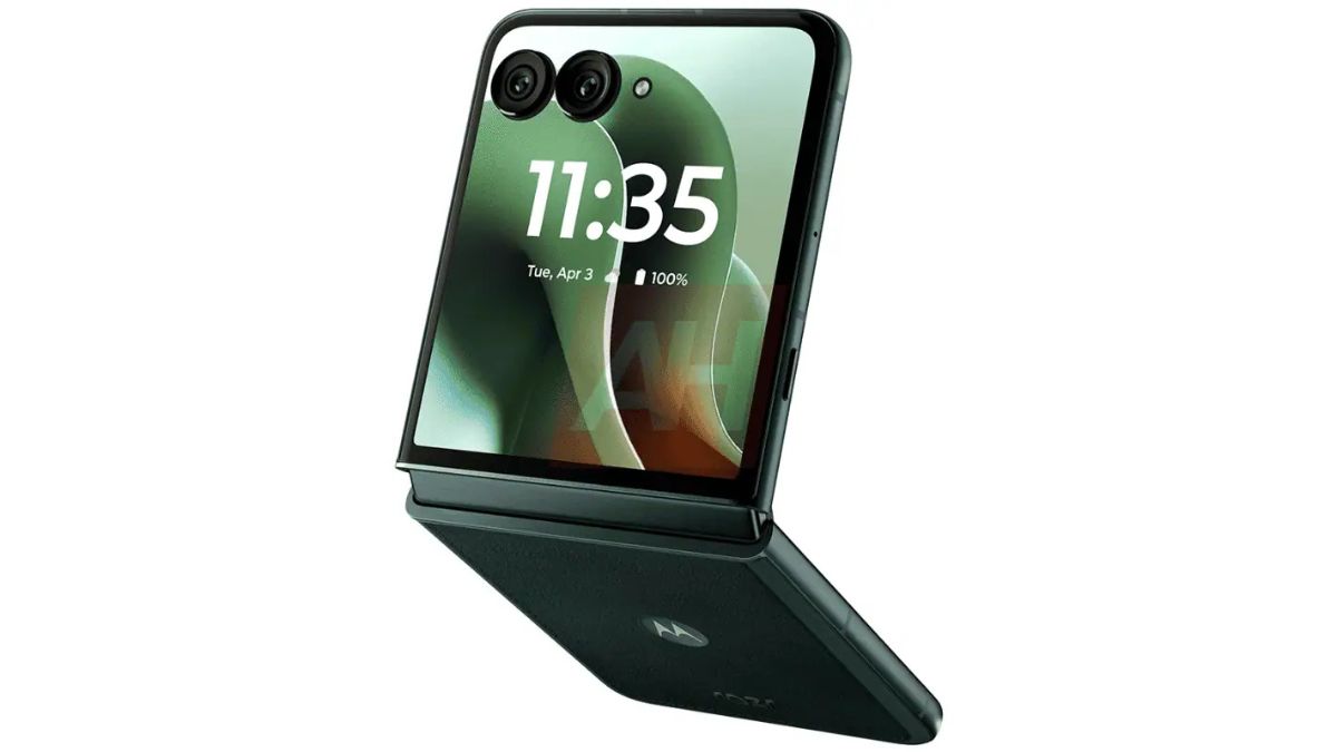 Front and back view of Motorola Razr 2025 Razr 60 foldable phone showing main and cover displays