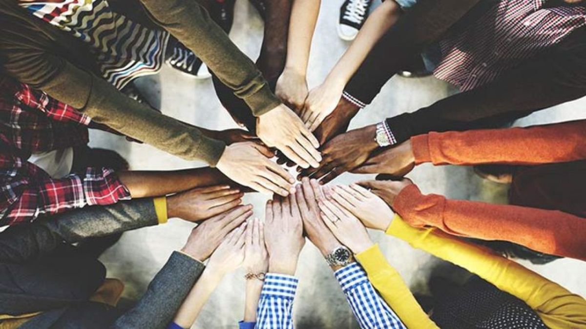 Scales of justice over Pakistan flag representing citizens’ fundamental rights in 2025