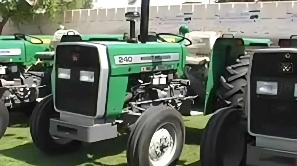 Punjab Offers Thousands of Tractors to Farmers