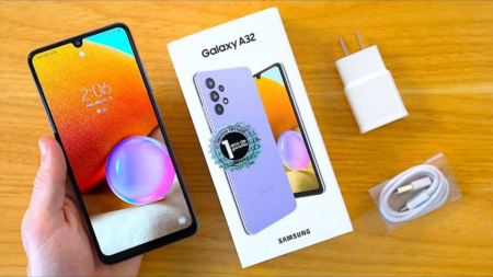 Samsung Galaxy A32 smartphone showing front display and camera, available in Pakistan 2025