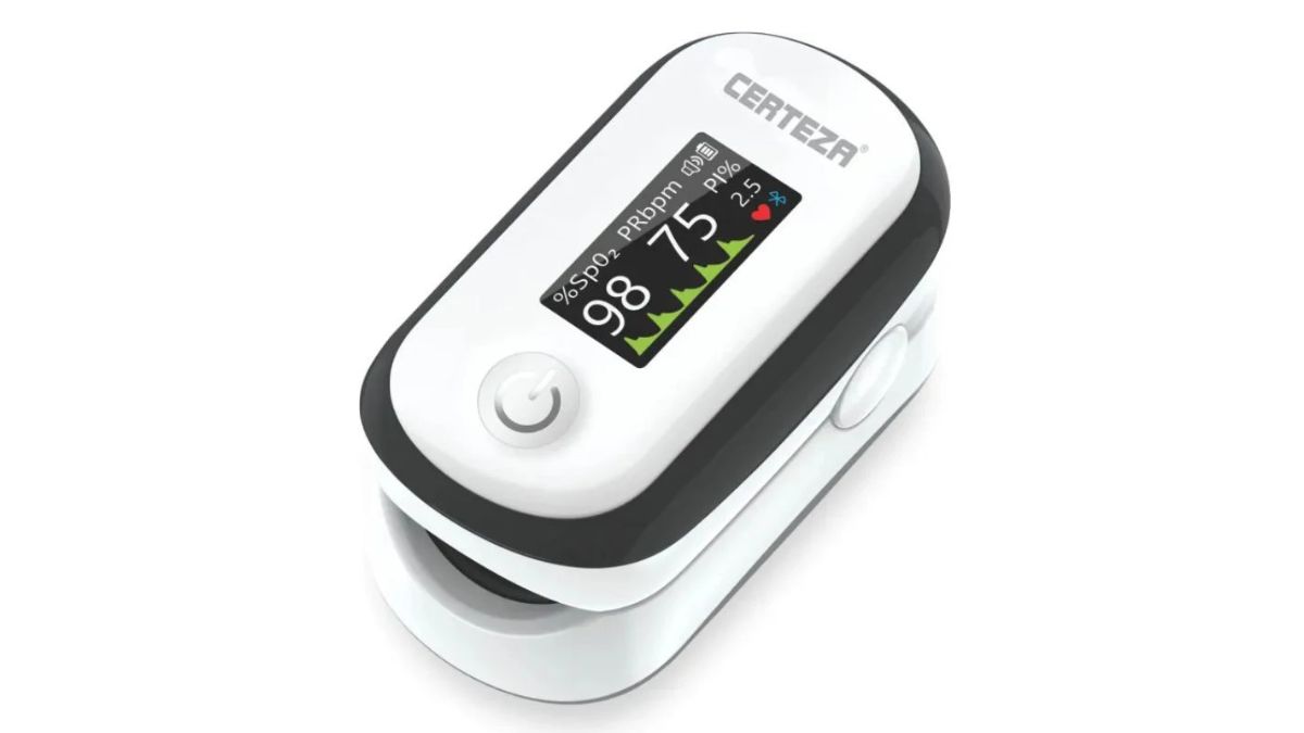 Certeza Pulse Oximeter PO-910 with OLED display and perfusion index feature in Pakistan 2025