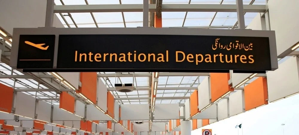 Pakistanis Leave Country