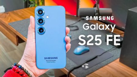 Samsung Galaxy S25 FE with triple camera and flexible OLED display