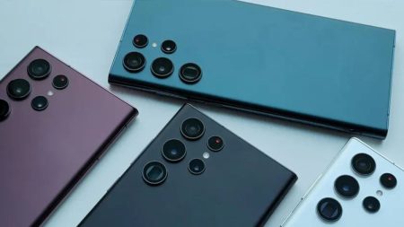 Samsung Galaxy S25 showing new One UI 8 Beta features and design