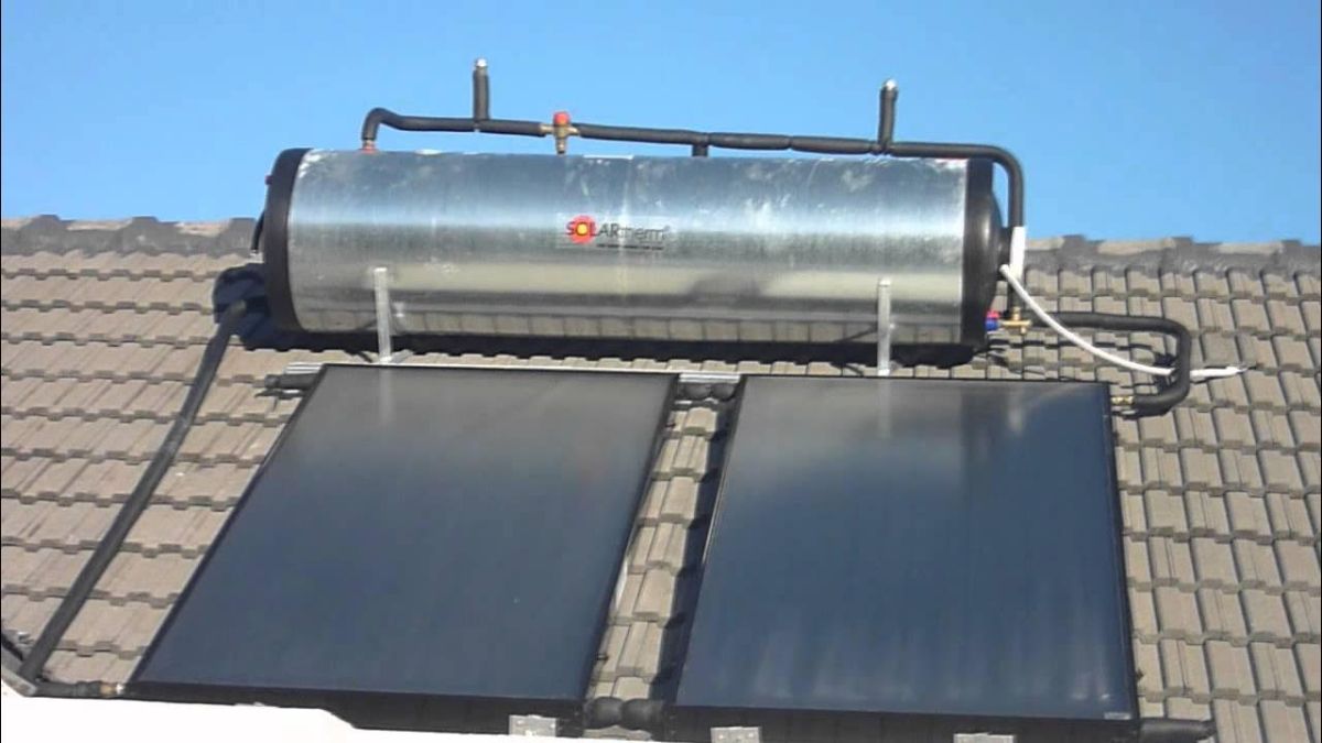 A rooftop solar geyser system installed in Pakistan for hot water heating