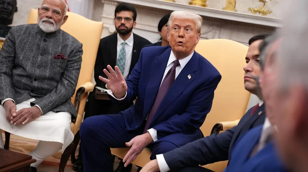 Trump Imposes 25% Tariff and Penalty on India Over High Trade Barriers and Ties with Russia