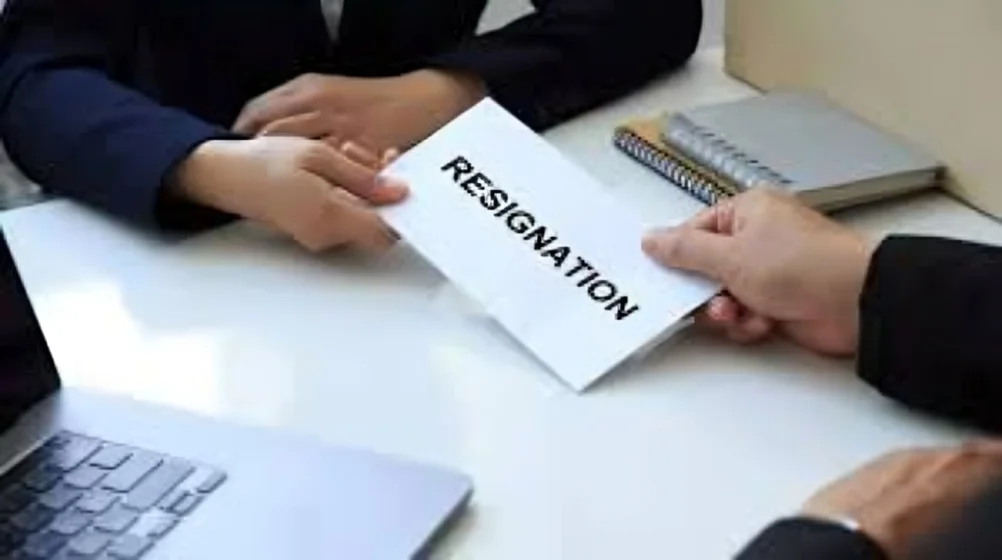 ‘Mai Bik Gaya’: Shocking Resignation Letter Goes Viral