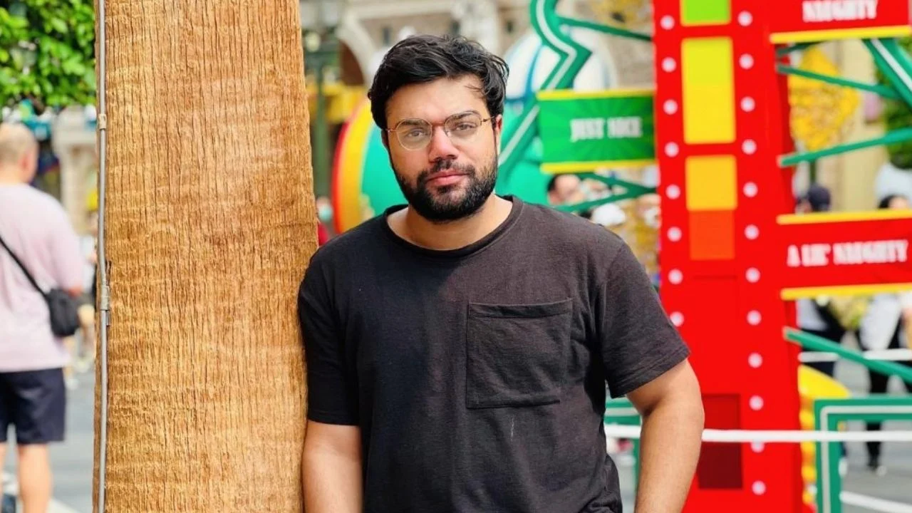 Ducky Bhai Arrested at Lahore Airport