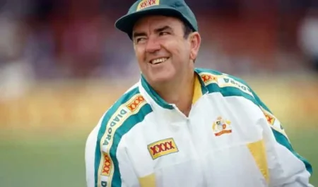 Australia Cricket Icon Bob Simpson Dies at 89
